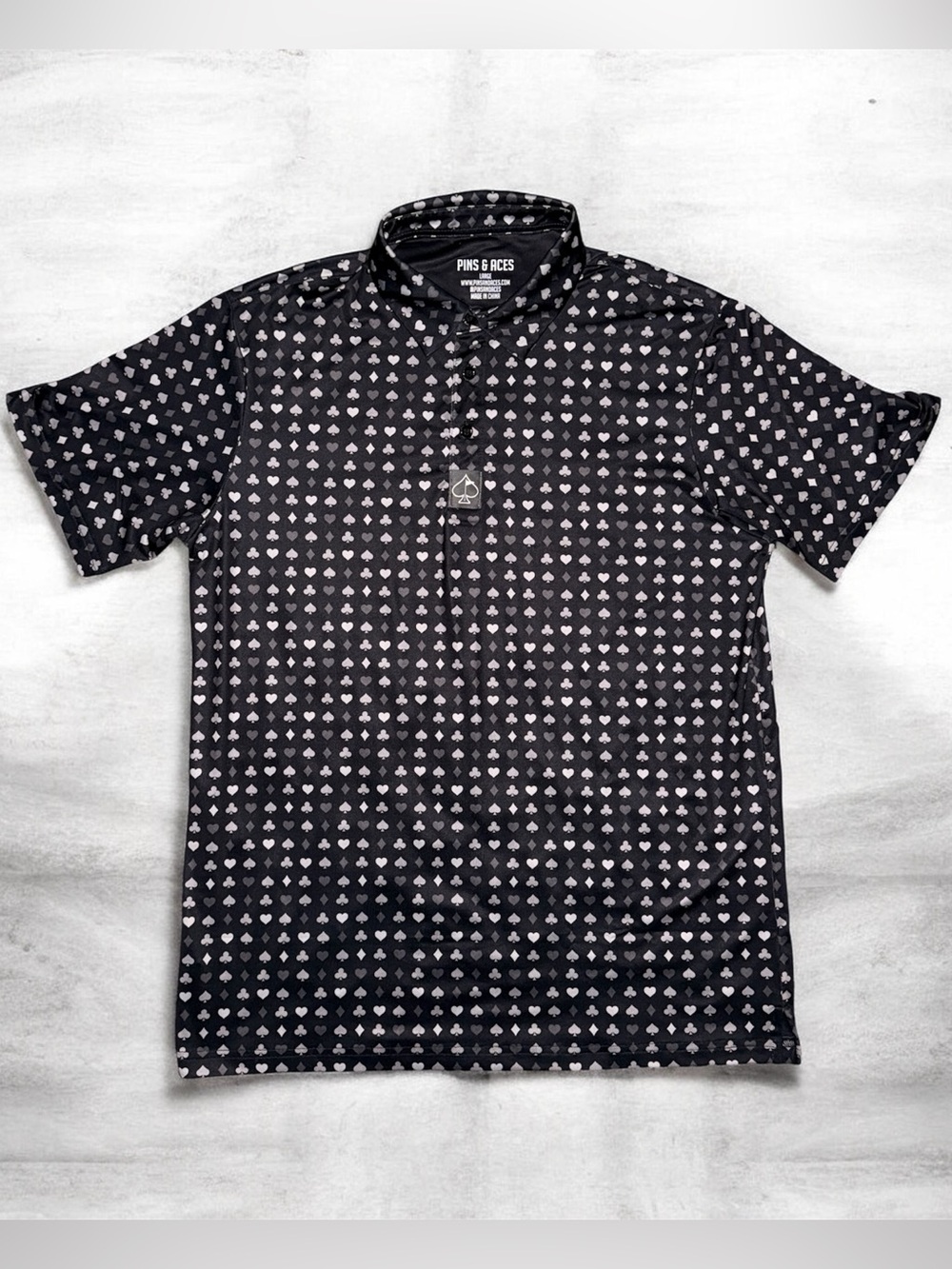 Pins & Aces Golf Polo Men’s Large Black Playing Cards Suits Print Performance